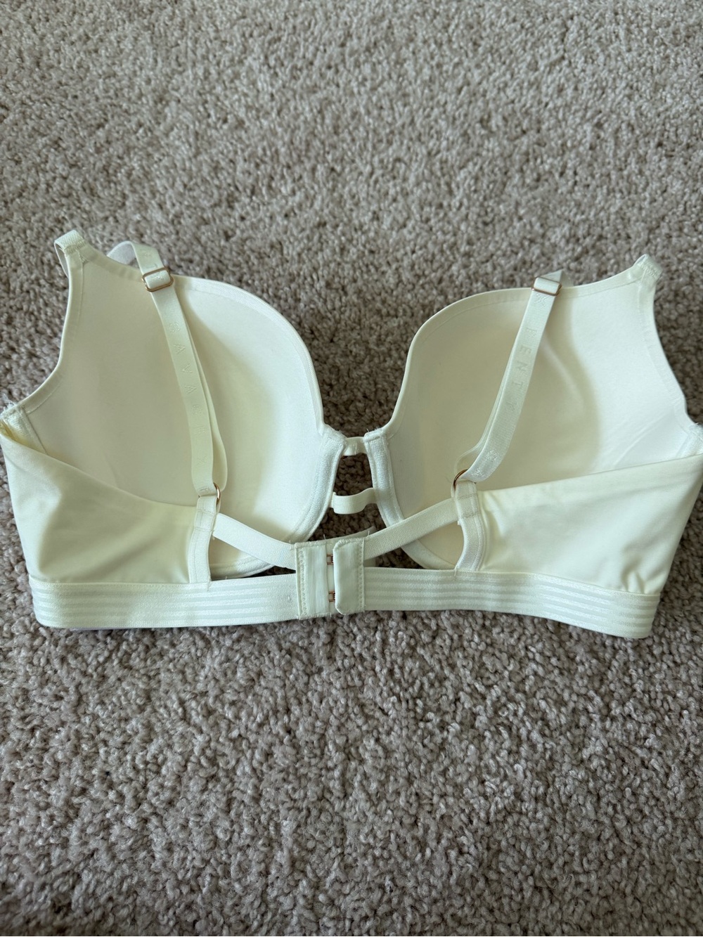 Savage X Fenty Ivory T-Shirt Bra - Picture 2 of 3